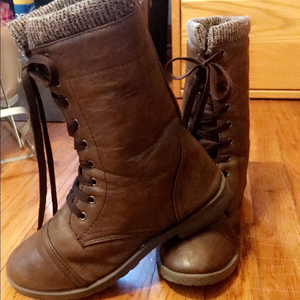Women’s brown booties